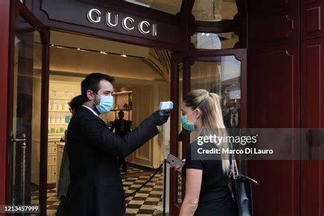 gucci employee website